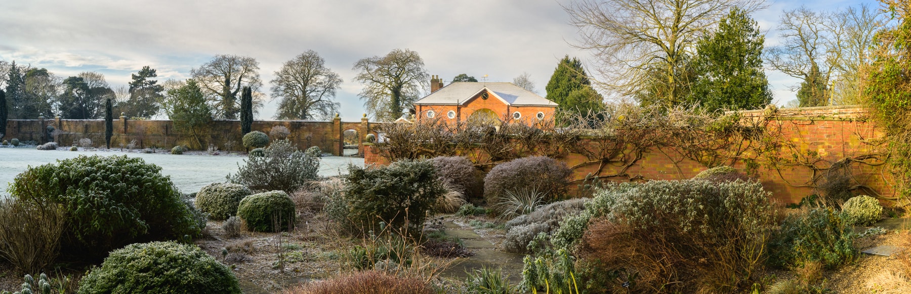 Stoke Albany House | Traditional Garden